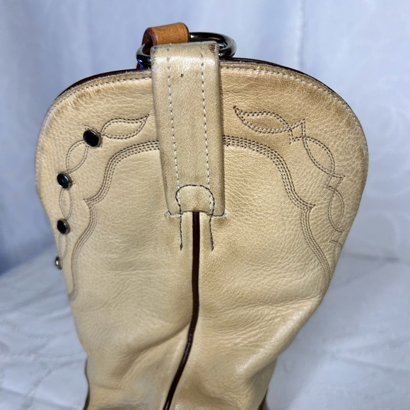 Vintage TONY LAMA Tan/Brown Leather Horse Hoof shaped Handbag w/ fur @ bottom. - Picture 10 of 15